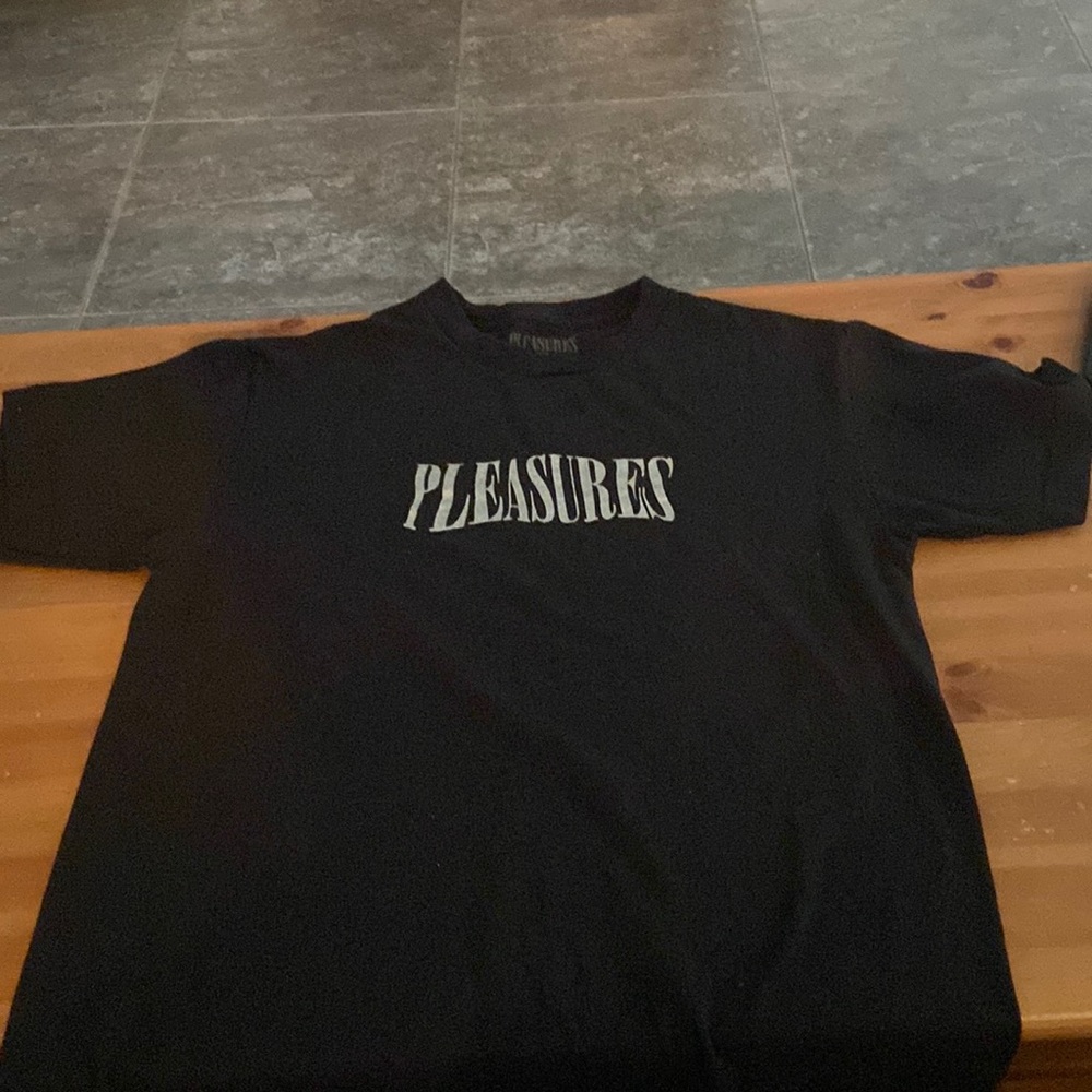 Pleasures medium shirt